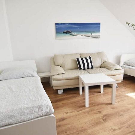 Cozy Worker Apartments Нидеркассель Экстерьер фото