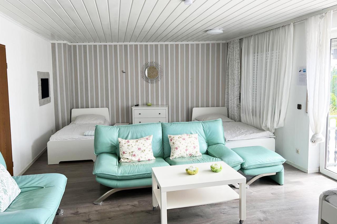 Cozy Worker Apartments Нидеркассель Экстерьер фото