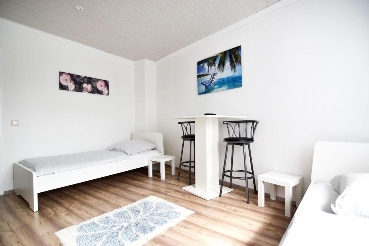 Cozy Worker Apartments Нидеркассель Экстерьер фото