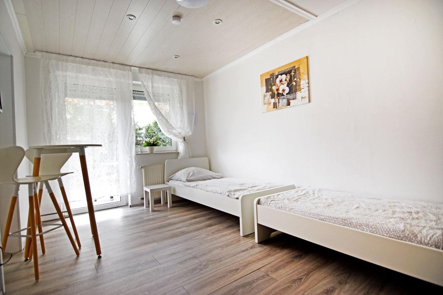 Cozy Worker Apartments Нидеркассель Экстерьер фото